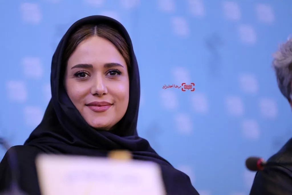 فرش قرمز ویلایی ها فرش قرمز ویلایی ها