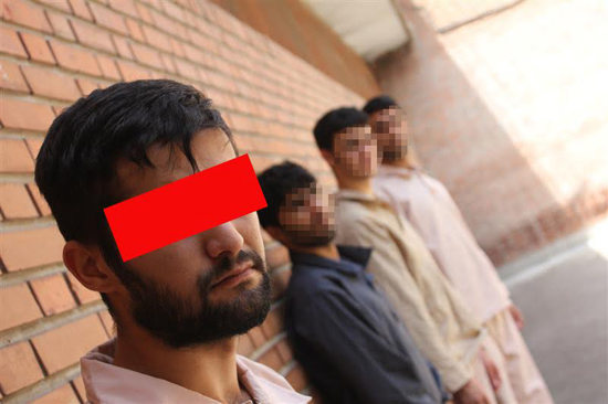 انتقام گیری و قتل جوان با ضربه شمشیر انتقام گیری و قتل جوان با ضربه شمشیر