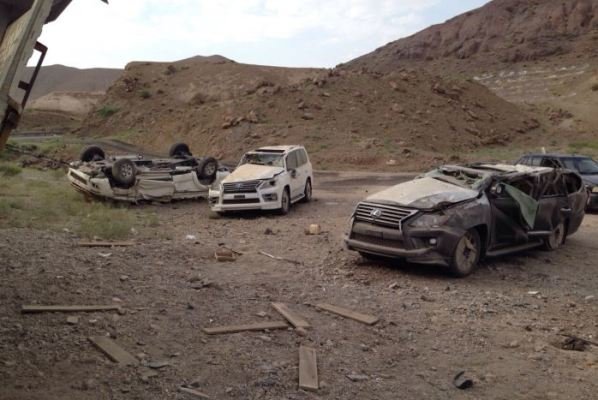 واژگونی تریلی حامل خودروهای لوکس واژگونی تریلی حامل خودروهای لوکس