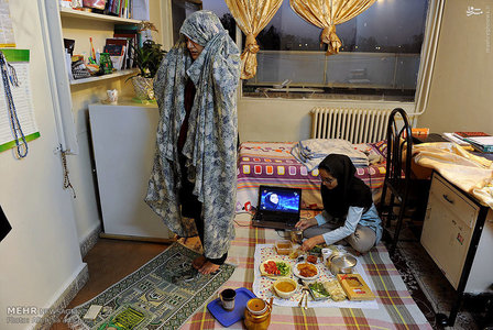 سفره افطار دانشجویی خوابگاه دختران