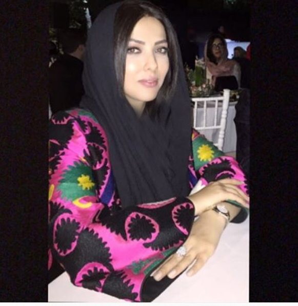 لیلا اوتادی کیک تولد لیلا اوتادی کیک تولد