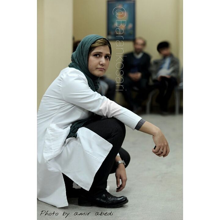 عکس جدید باران کوثری در پشت صحنه آزمایشگاه