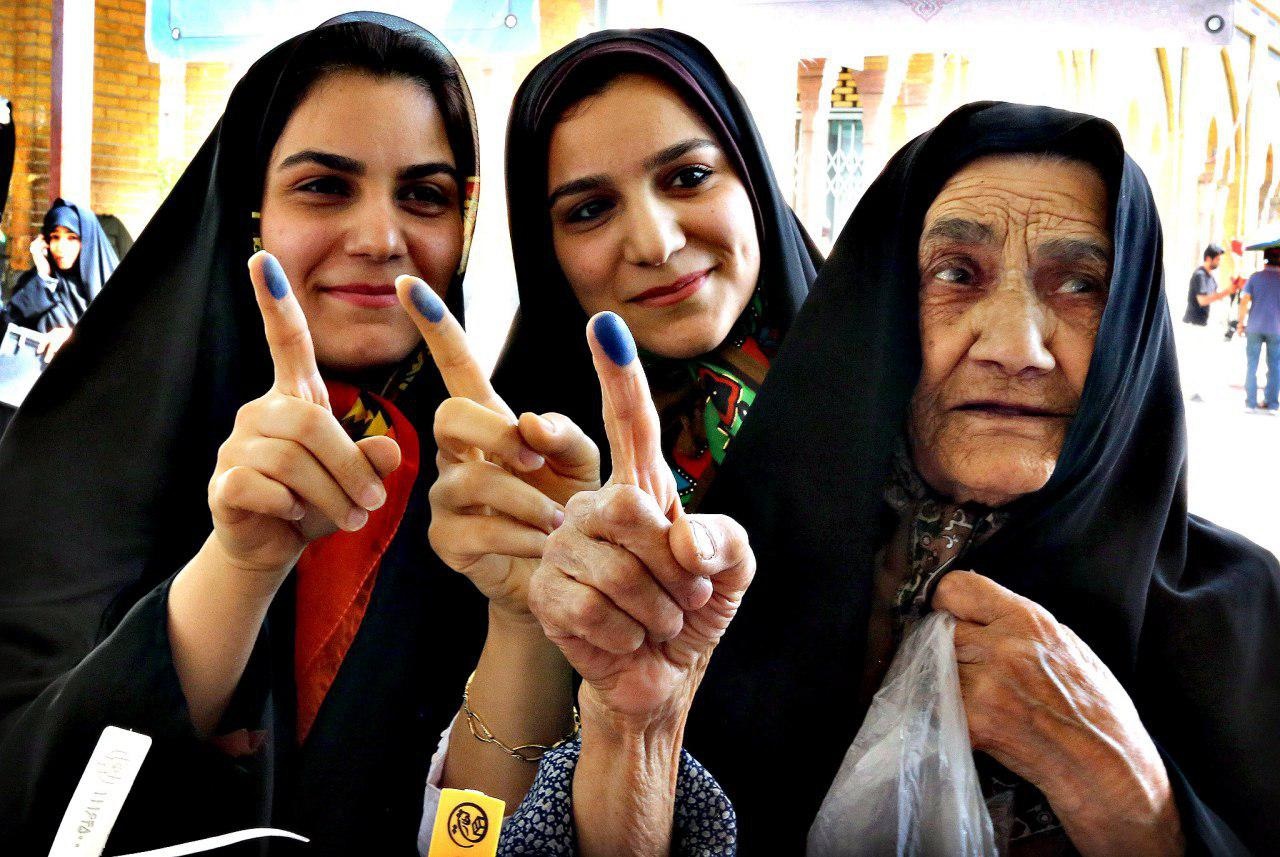 زنان ایرانی پای صندوق رأی  