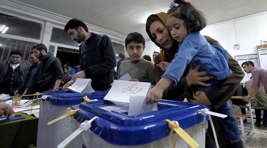  زنان ایرانی پای صندوق رأی 