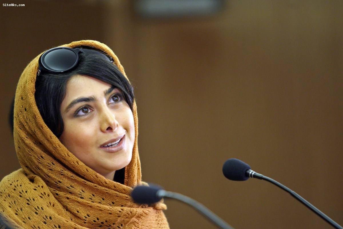 آزاده صمدی آزاده صمدی