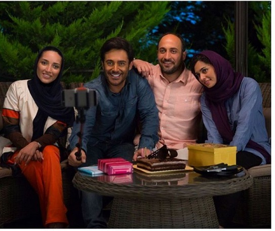 سلفی خاطره اسدی و محمدرضا گلزار سلفی خاطره اسدی و محمدرضا گلزار