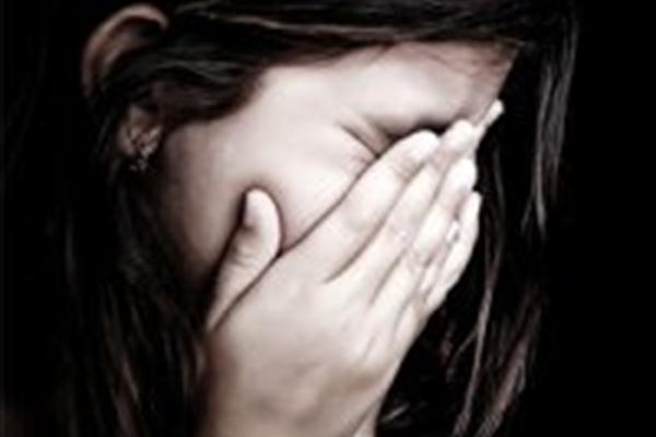 بارداری دختر 13 ساله توسط داماد