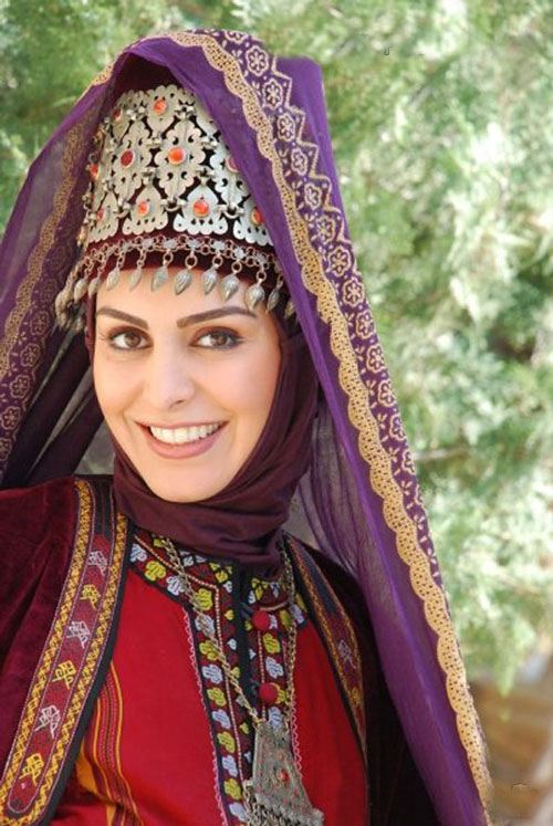 ماه چهره خلیلی