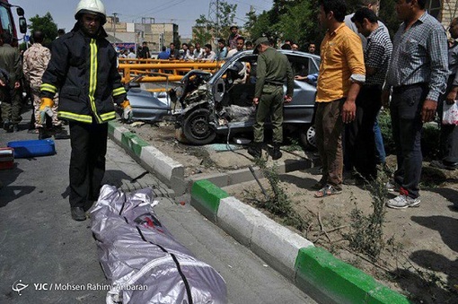 تصادف مرگبار پراید در بزرگراه میثاق مشهد تصادف مرگبار پراید در بزرگراه میثاق مشهد