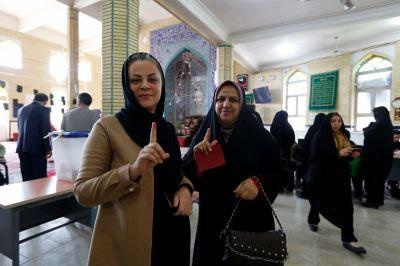  زنان ایرانی پای صندوق رأی 