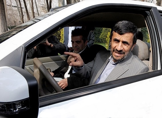 سیاستمداران ایرانی پشت رُل  