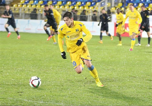 بیوگرافی و زندگی شخصی سردار آزمون