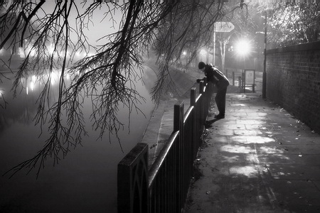 شعر از دوست داشتن فروغ فرخزاد