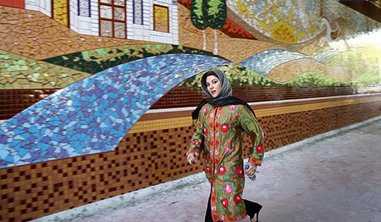 لاله اسکندری نقاشی دیواری تهران